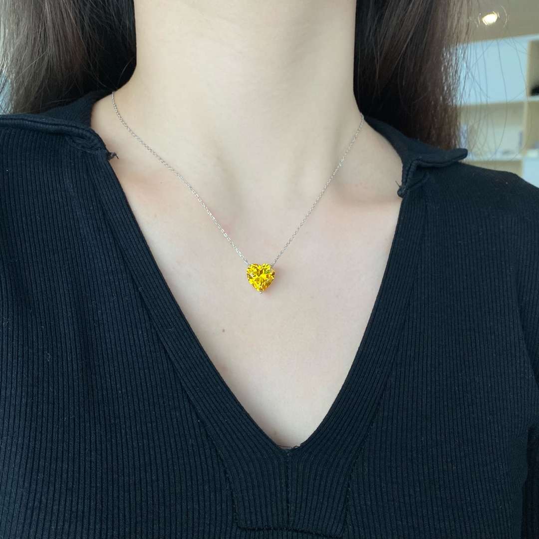 [AuraEcho]6.0 carat Radiant Heart Shape Necklace