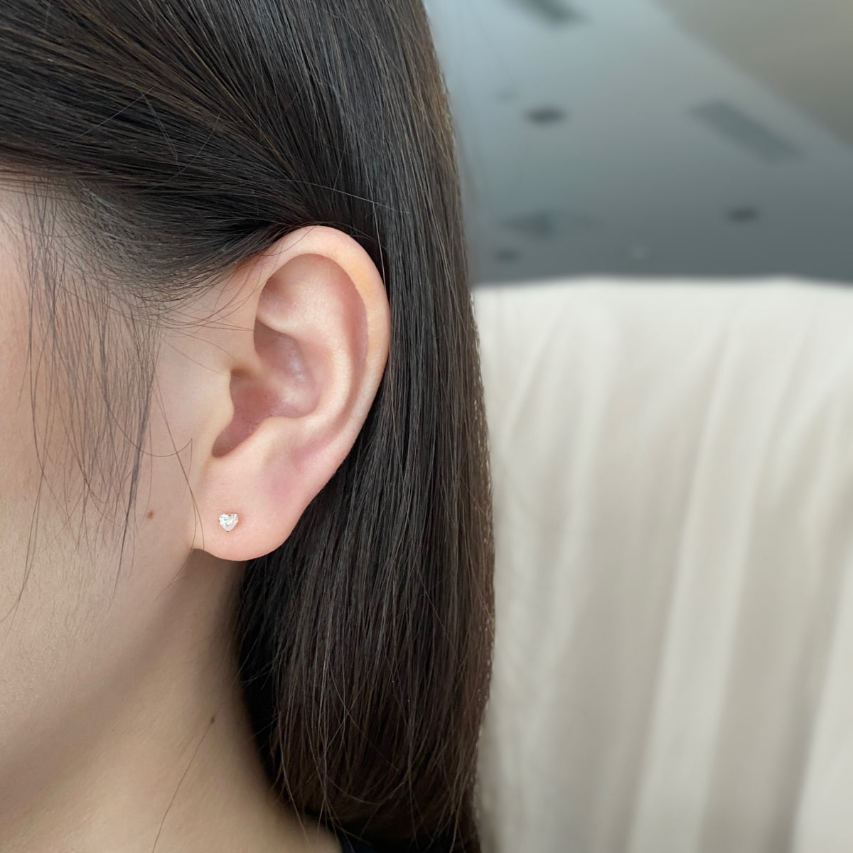 [AuraEcho]Sparkling Heart Shaped Simple Earrings