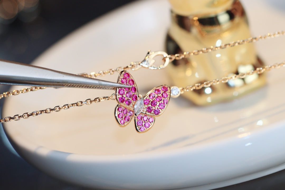 [AuraEcho]BUTTERFLY RED DIAMOND ROSE GOLD NECKLACE
