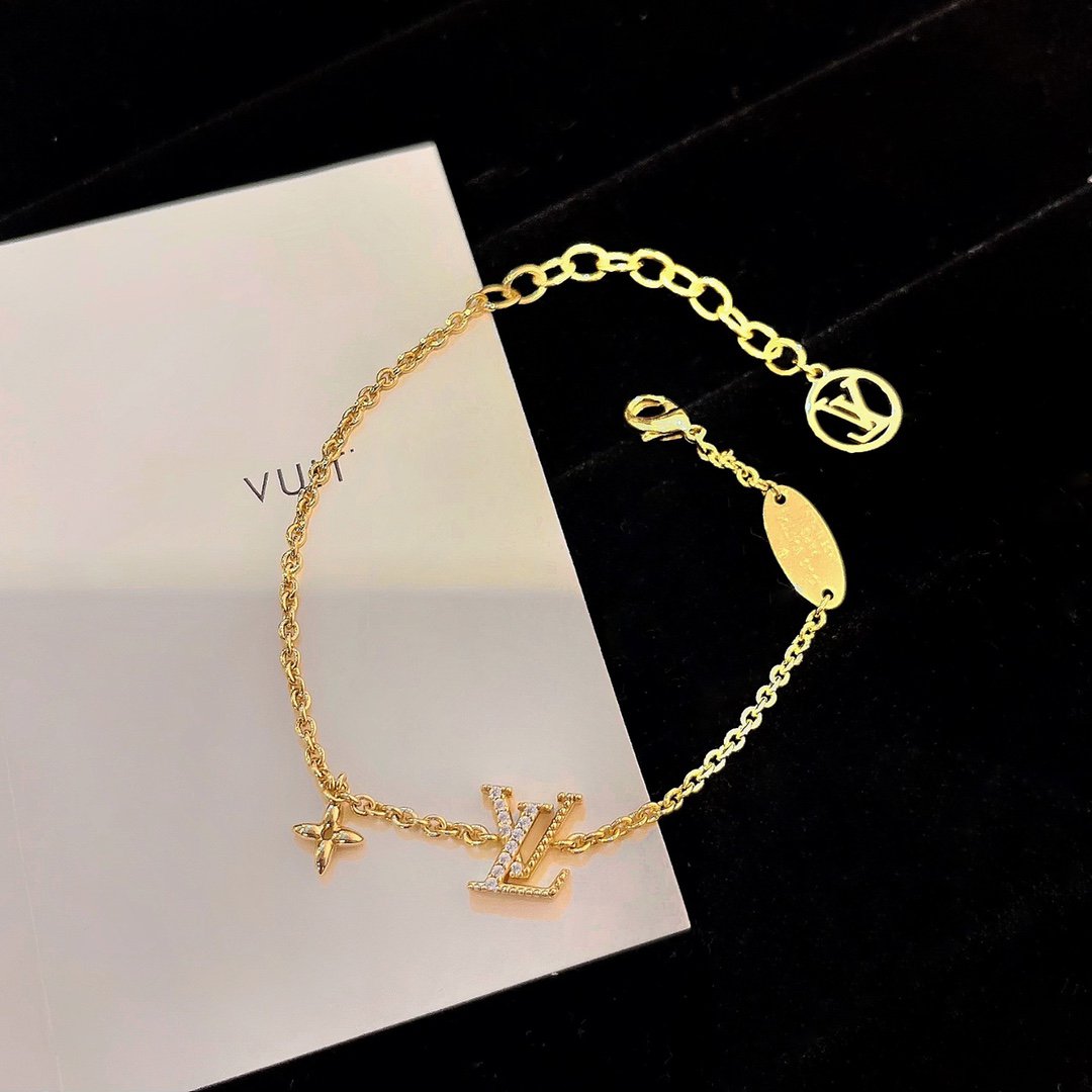 [AuraEcho]LOGO STAR MOTIF GOLD BRACELET