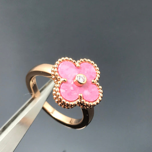 [AuraEcho]CLOVER RHODONITE ROSE GOLD RING