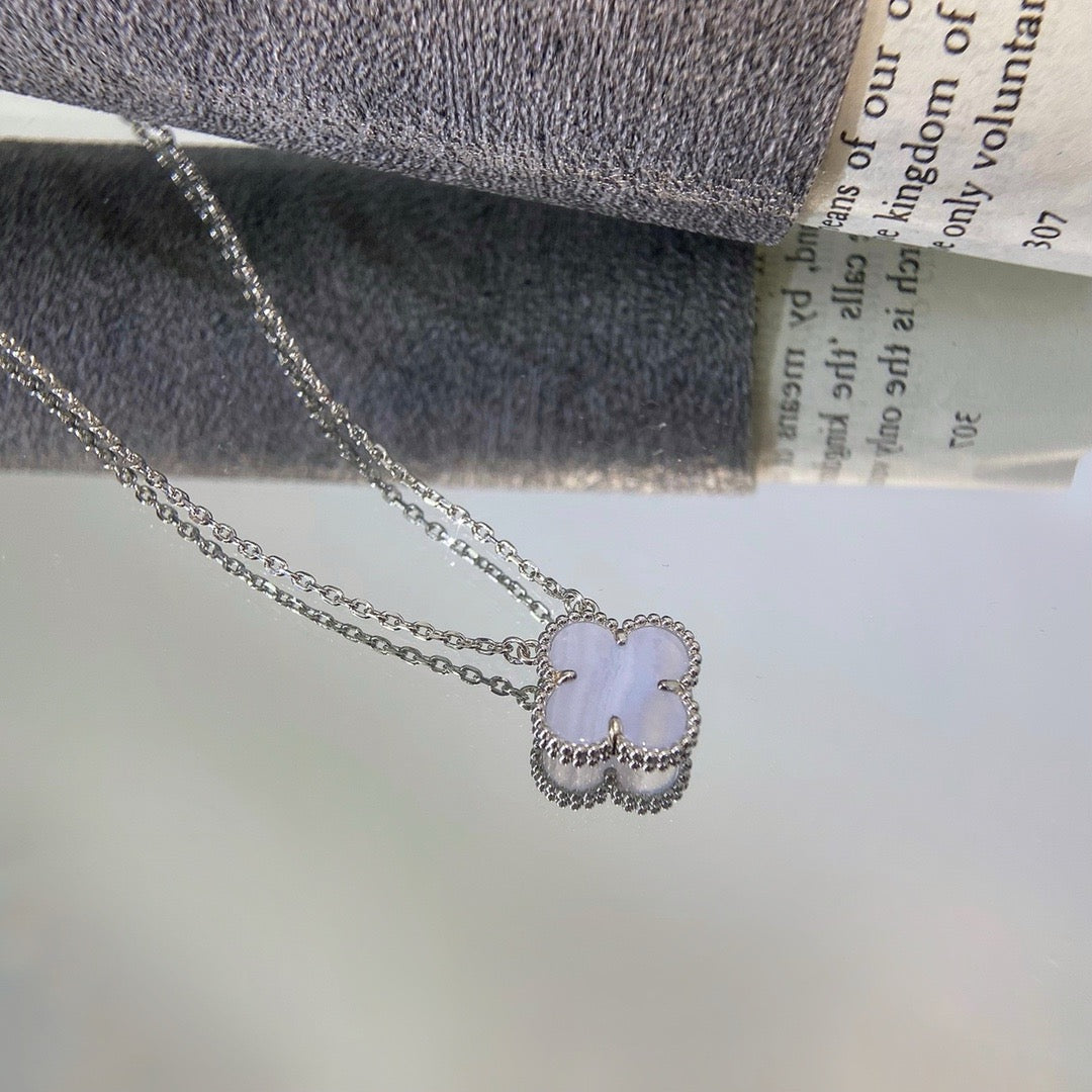 [AuraEcho]CLOVER 15MM BLUE CHALCEDONY NECKLACE SILVER