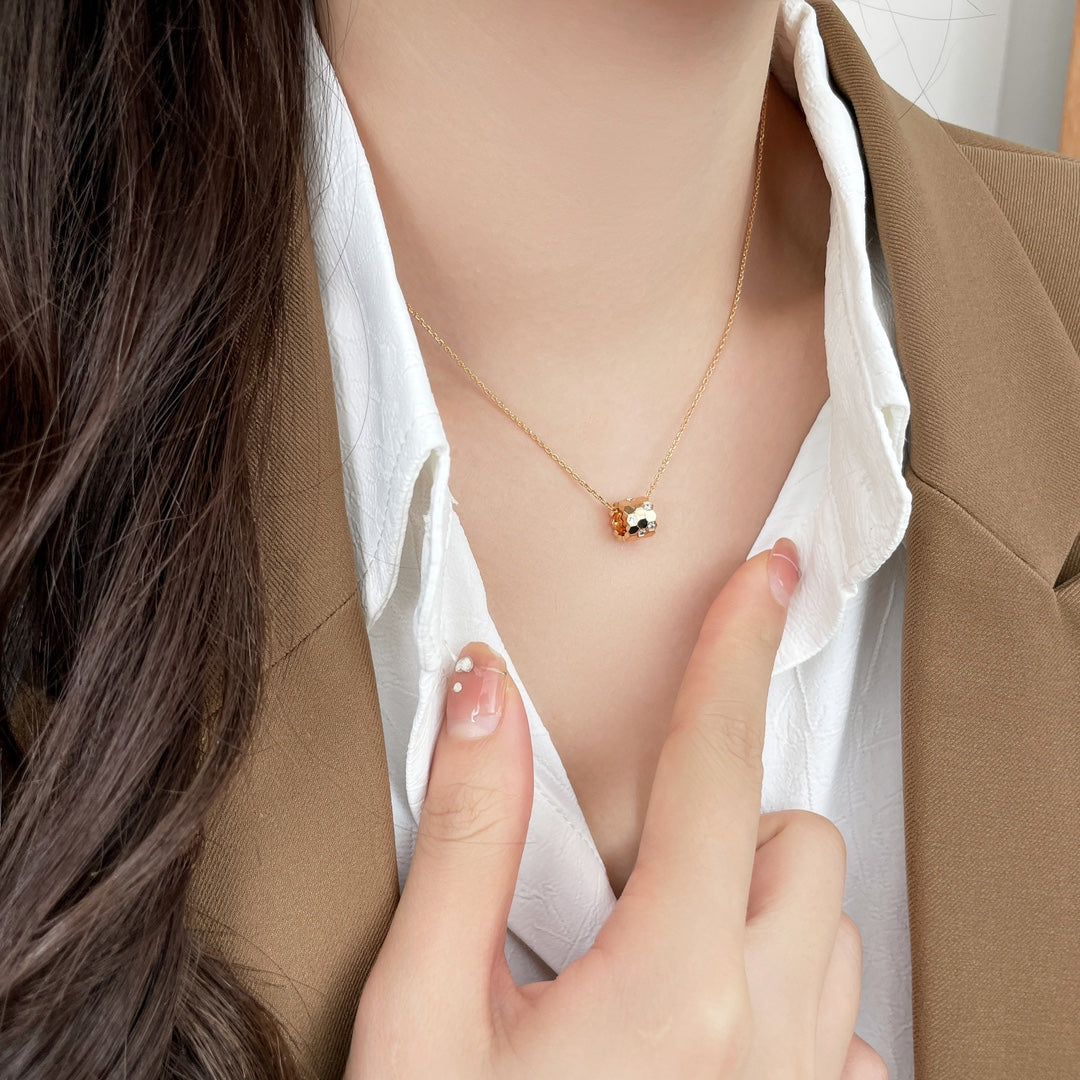 [AuraEcho]BEE MINI PEDANT DIAMOND NECKLACE