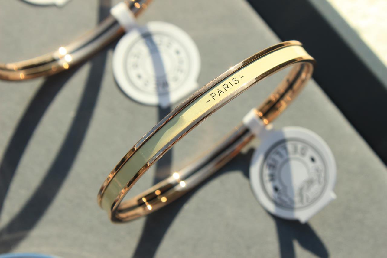 [AuraEcho]HM UNI BANGLE BAG