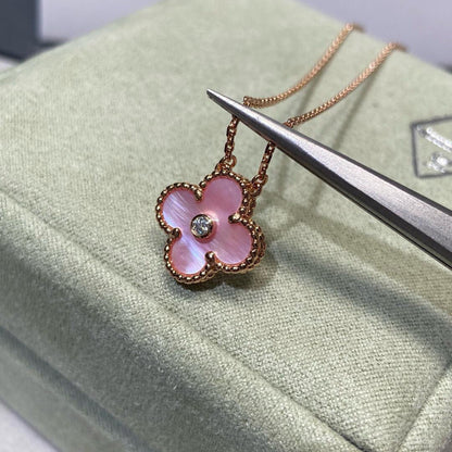 [AuraEcho]CLOVER 15MM DIAMOND PINK MOP NECKLACE