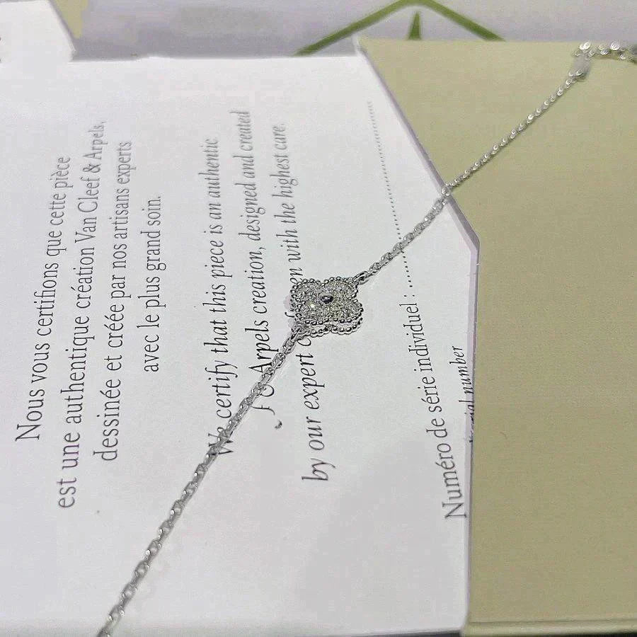 [AuraEcho]CLOVER  SINGLE FLOWER BRACELET SILVER